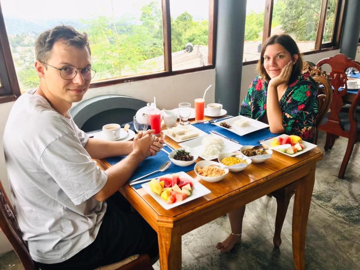 Ceylon Breeze Hotell Kandy Exteriör bild
