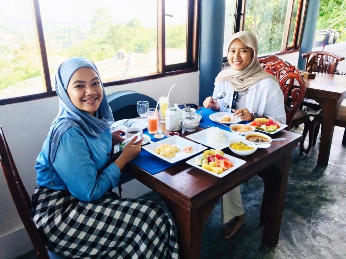 Ceylon Breeze Hotell Kandy Exteriör bild