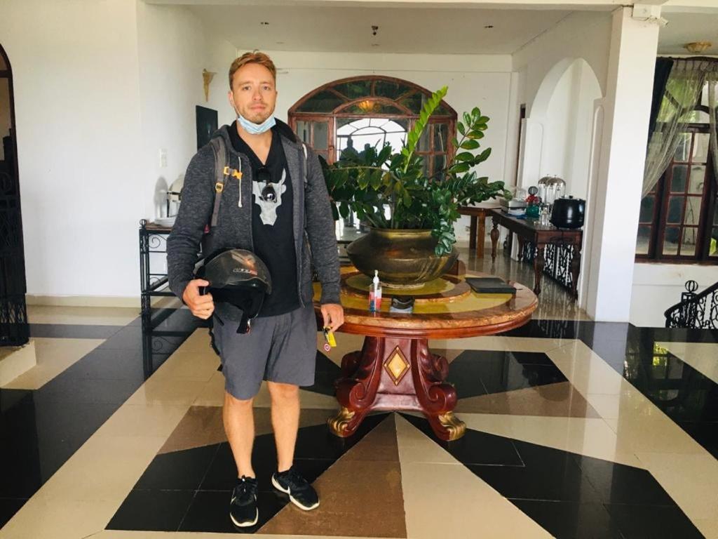 Ceylon Breeze Hotell Kandy Exteriör bild